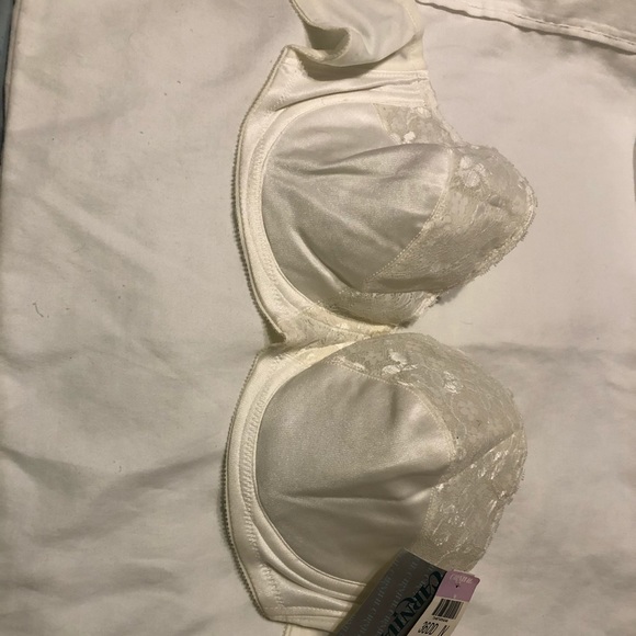 Bra - Picture 1 of 3